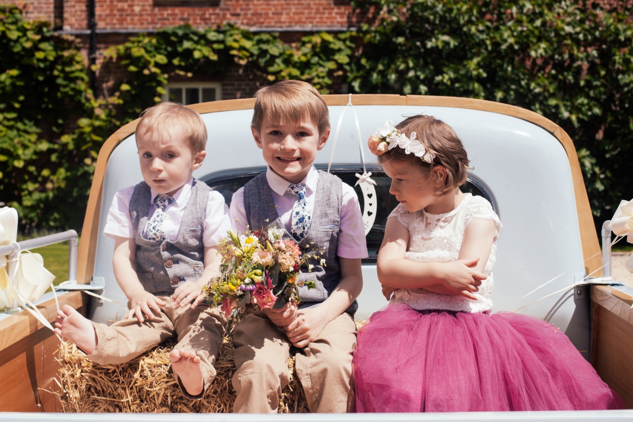 children-at-wedding